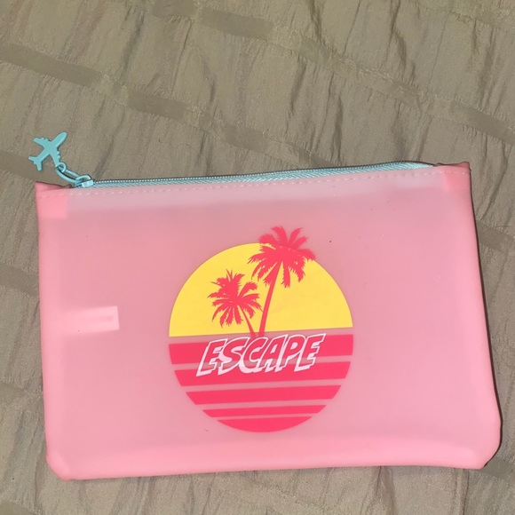 Ipsy Bag - Picture 1 of 2